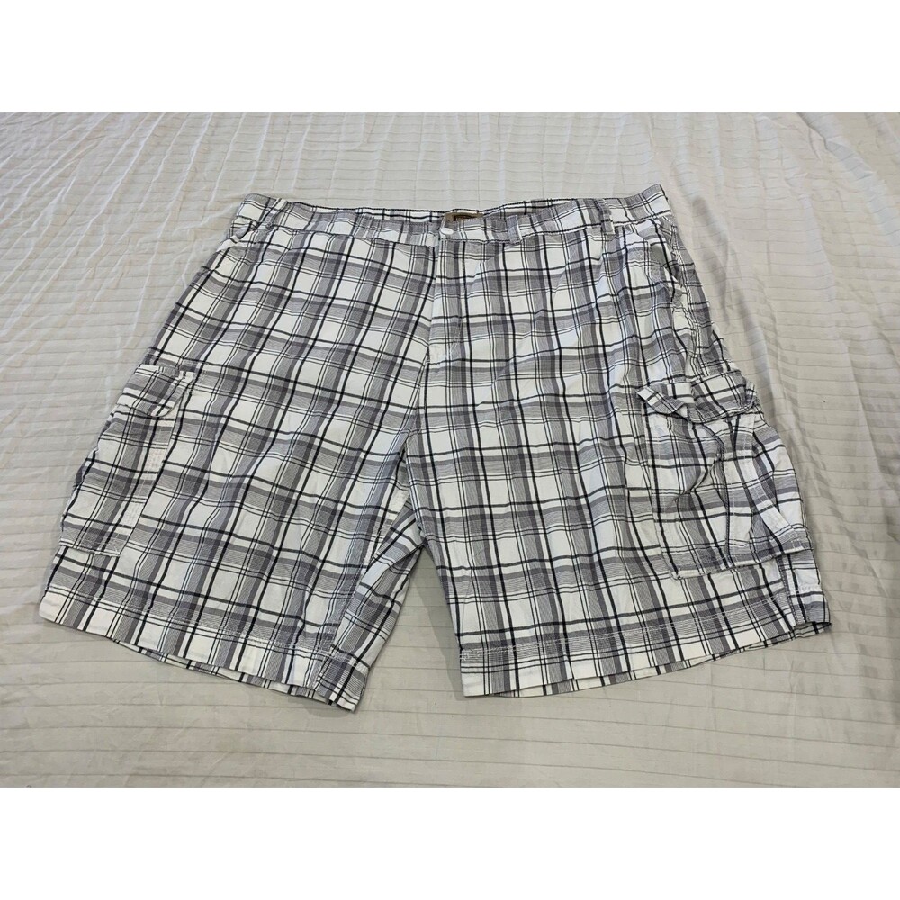 FOUNDRY MENS CARGO COTTON SHORTS SIZE 48